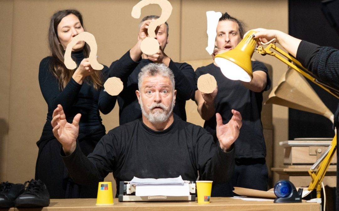 Miševi i mačke naglavačke